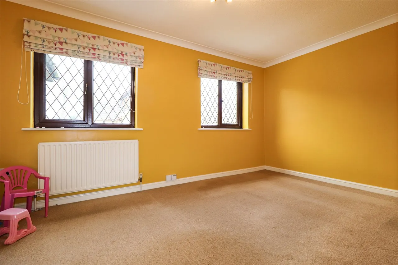Tamworth Drive, Fleet, Hampshire, GU51 2UW, photo 10