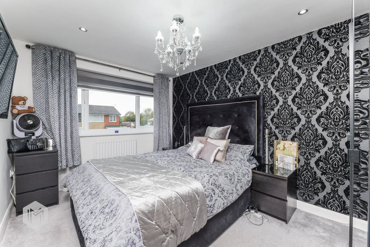 Castle Croft, Bolton, BL2, photo 10