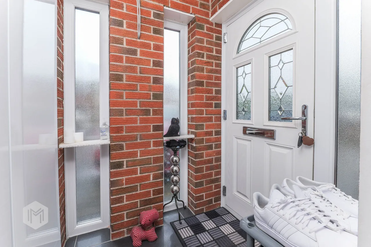Castle Croft, Bolton, BL2, photo 8