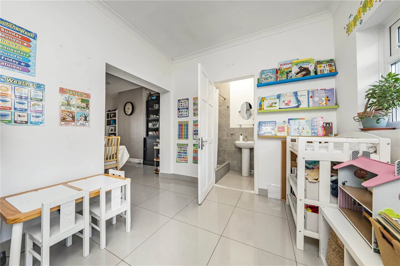 Durnsford Road, Wimbledon Park, photo 5
