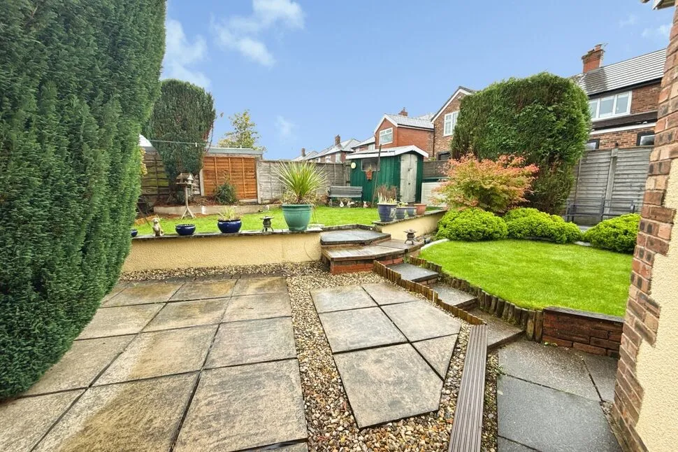 Wyville Drive, Swinton, M27, photo 13