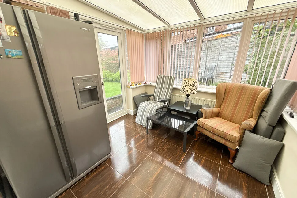Wyville Drive, Swinton, M27, photo 8