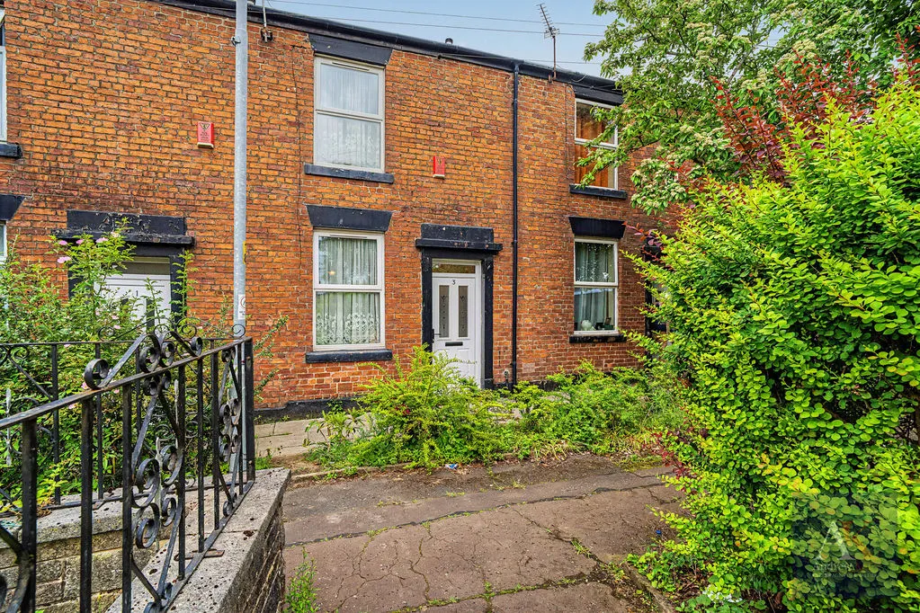 2 bed house for sale — Fairlands View, Rochdale OL11 2AX
