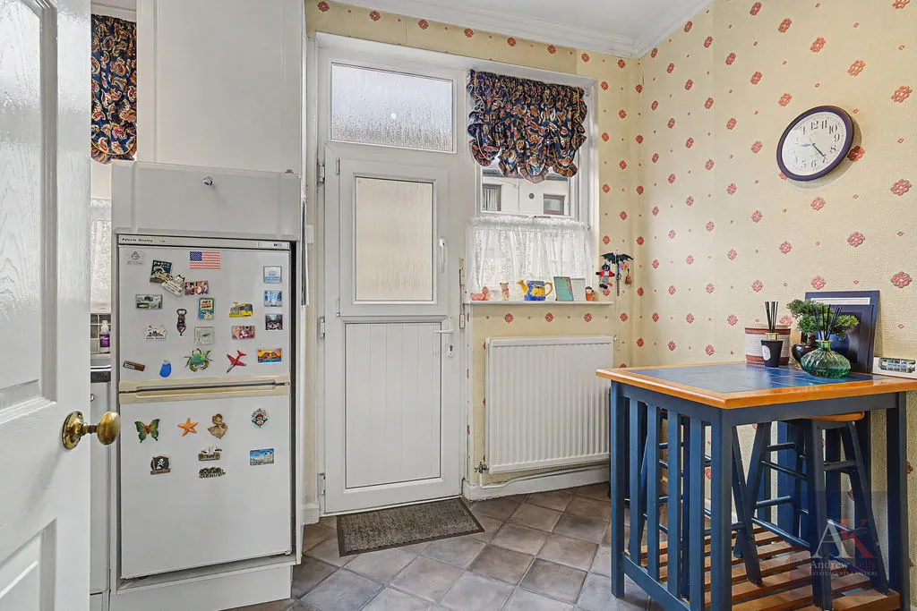 Fairlands View, Rochdale OL11 2AX, photo 7