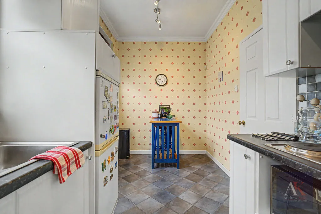 Fairlands View, Rochdale OL11 2AX, photo 10