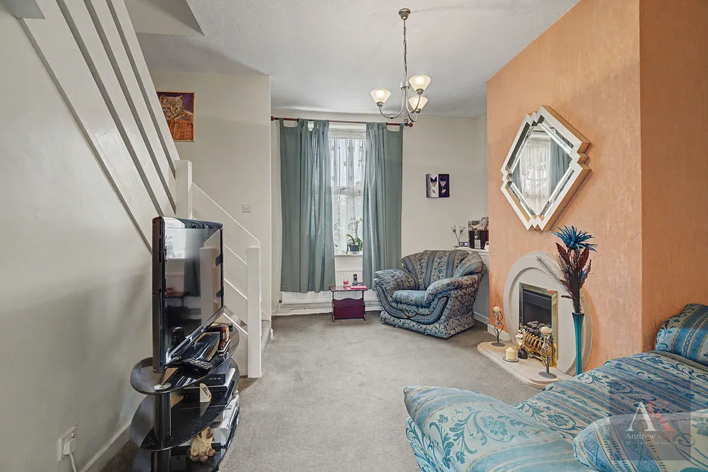 Fairlands View, Rochdale OL11 2AX, photo 6
