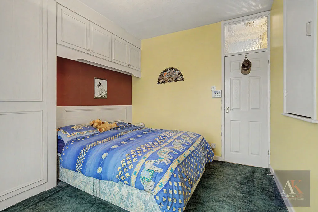 Fairlands View, Rochdale OL11 2AX, photo 12