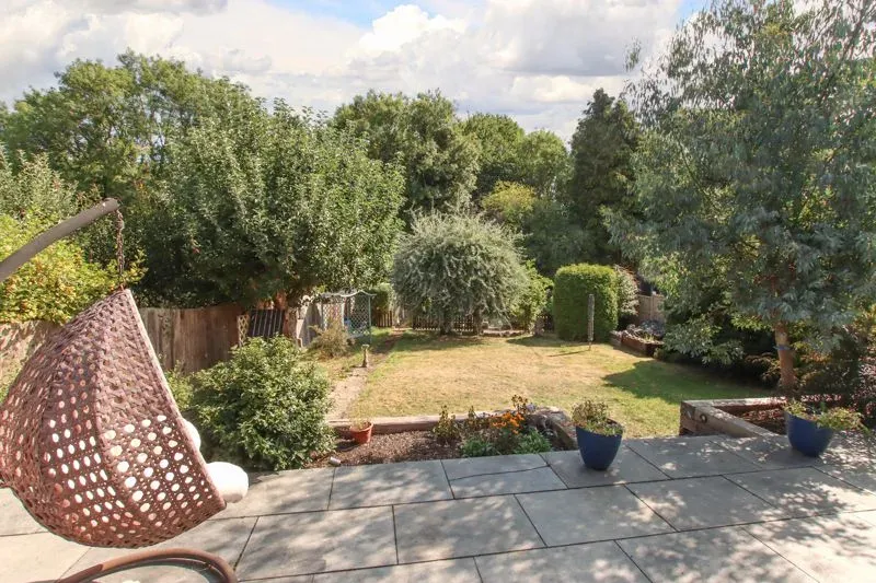 Abbots Rise, Kings Langley, Hertfordshire, WD4 8AR, photo 4