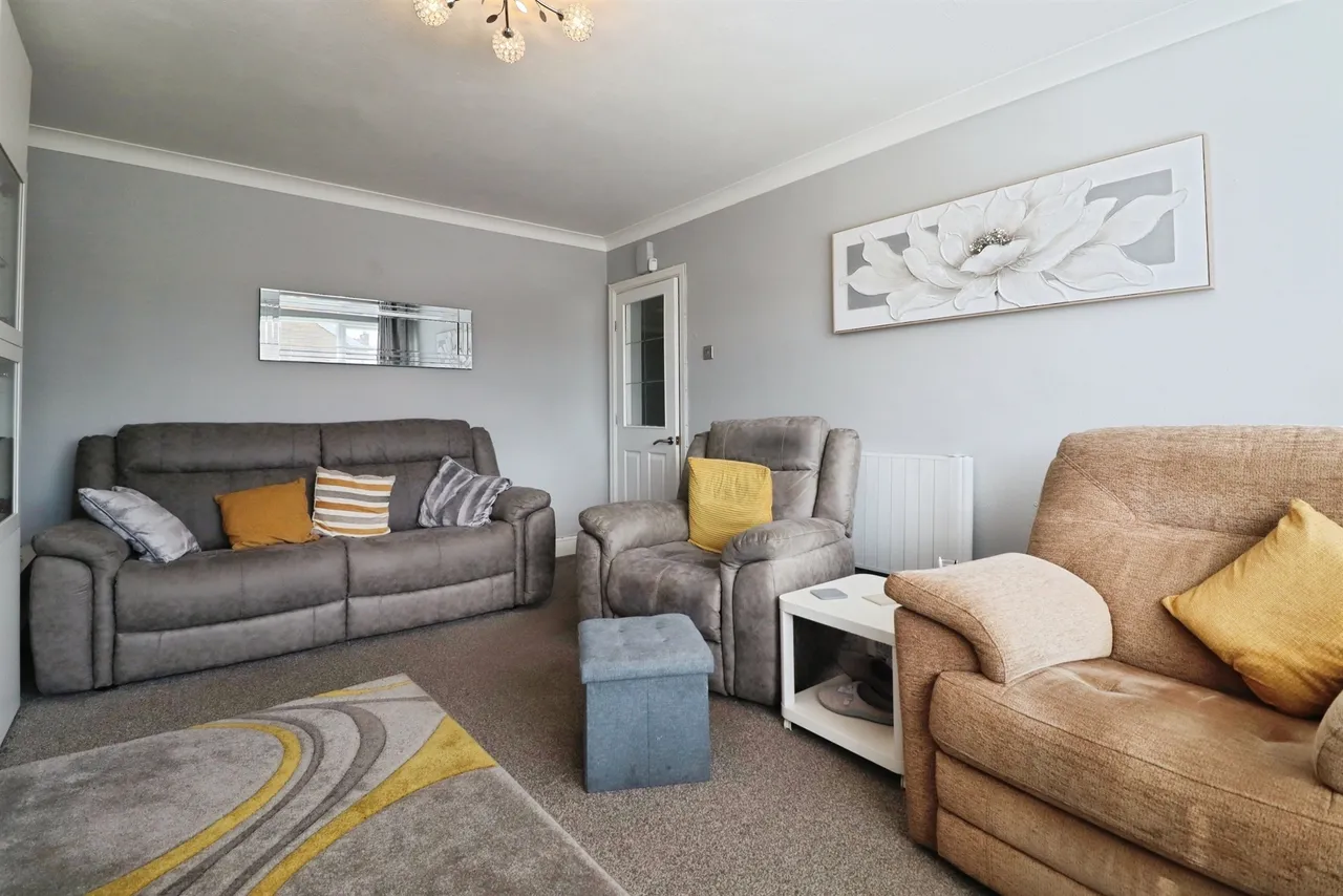 Minehead Avenue, Penarth, CF64, photo 9