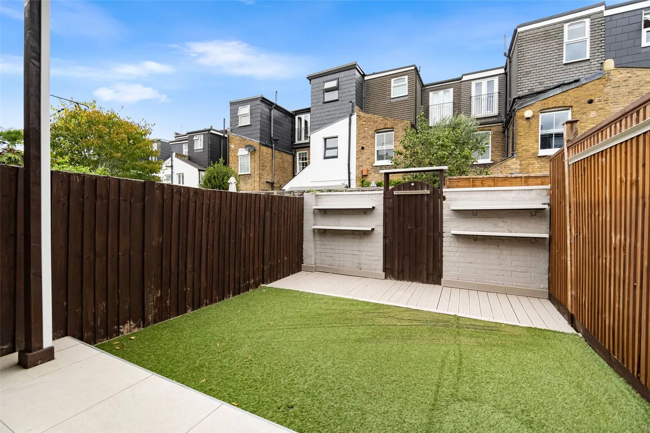 Stanley Gardens Road, Teddington, TW11 8SY, photo 11