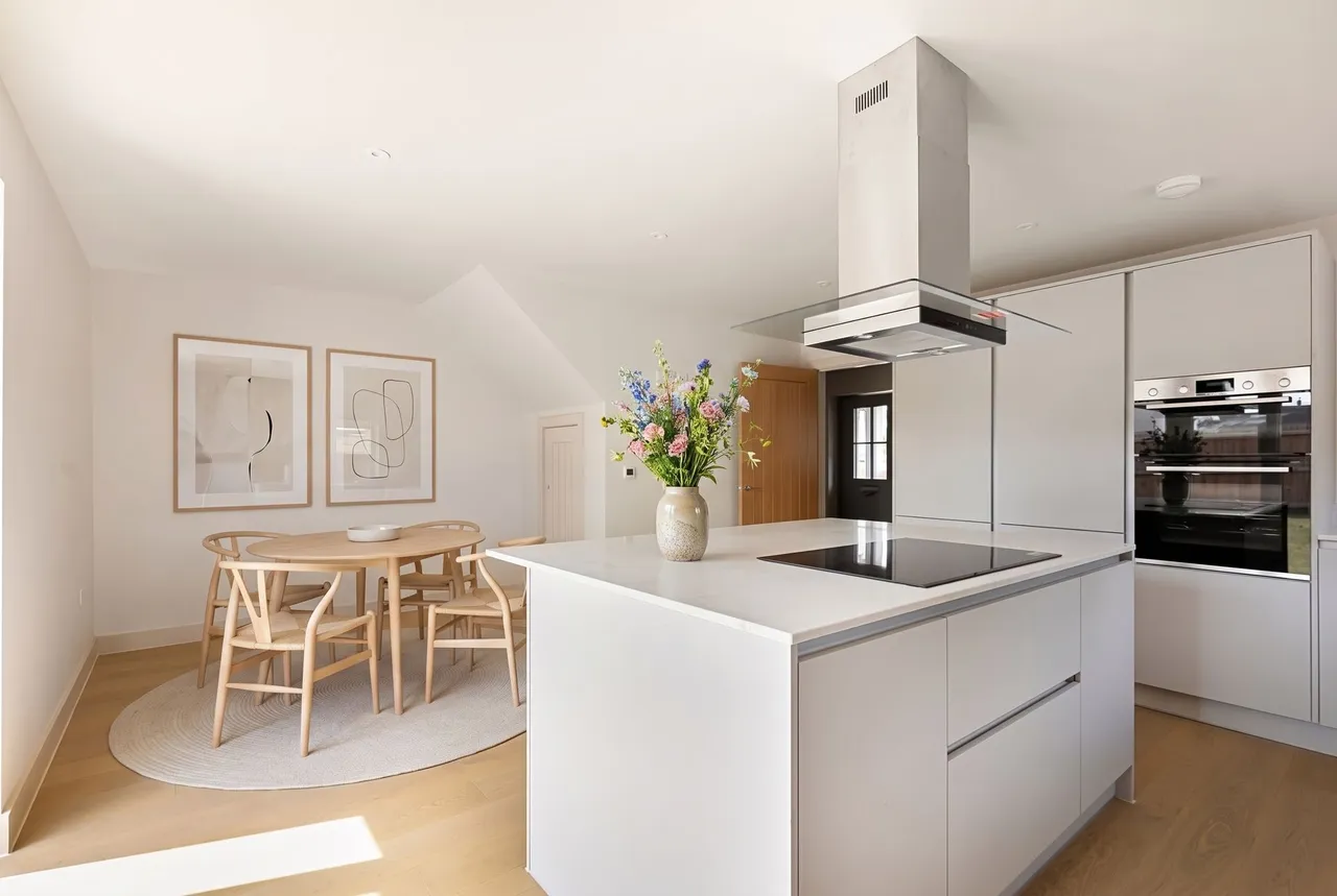 Eye-catching high specification new h, photo 6