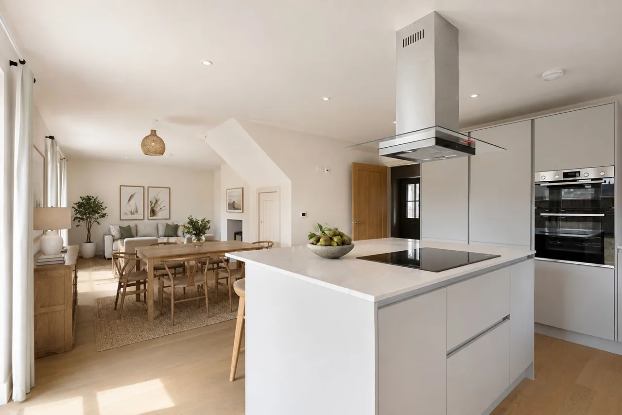 Eye-catching high specification new h, photo 5