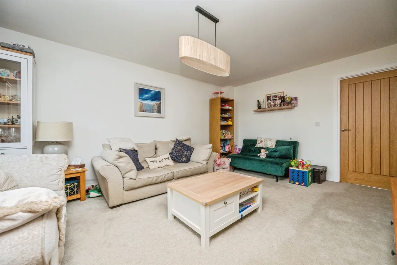 Bretforton Road, Badsey, WR11, photo 11