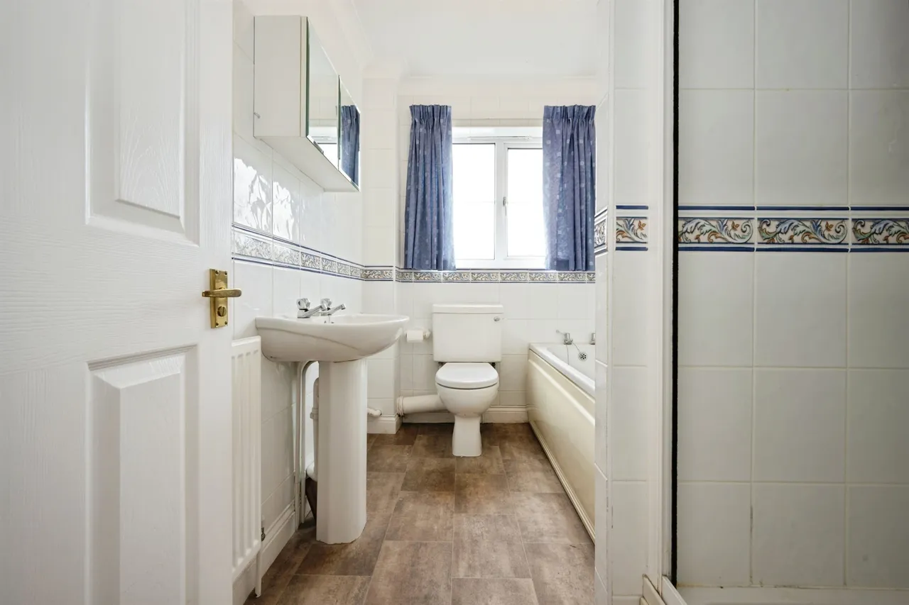 St Neots Road, Sandy, photo 9