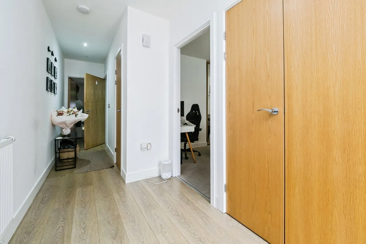 Parade Gardens, Chingford, E4, photo 13