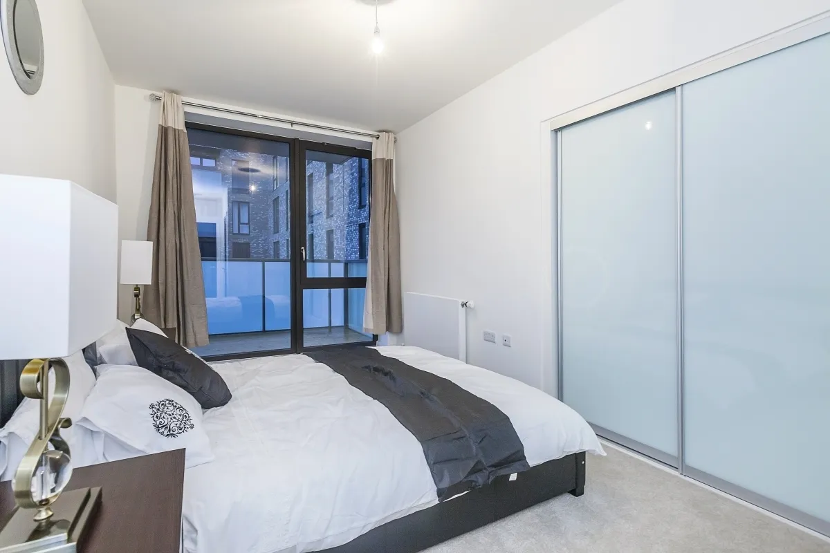 Valencia Close, London, E14, photo 6