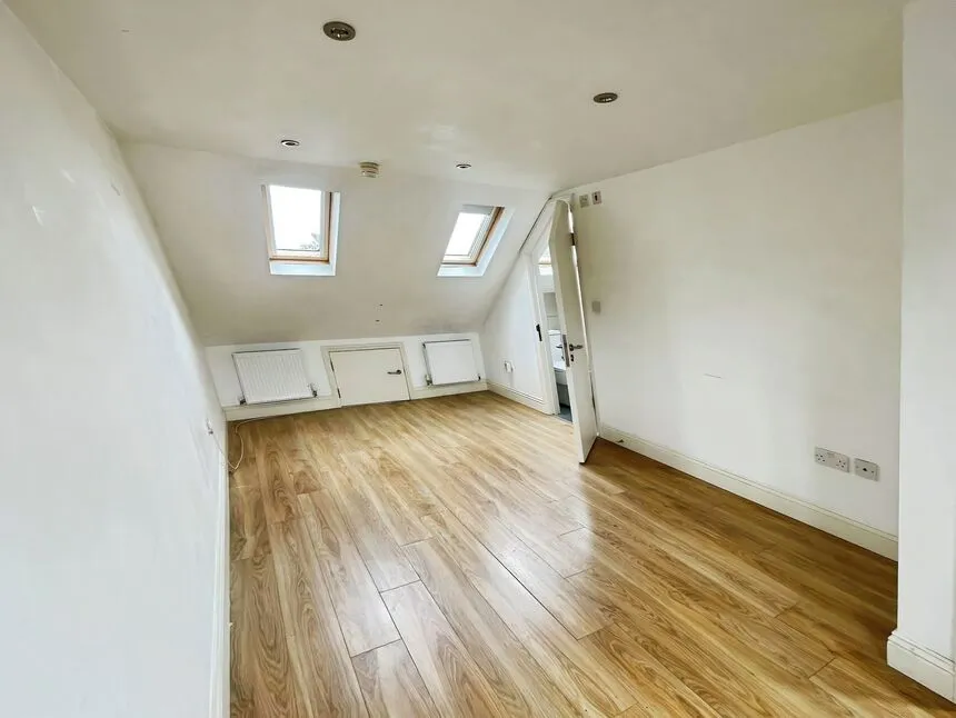 Wellington Road, London, E7, photo 3