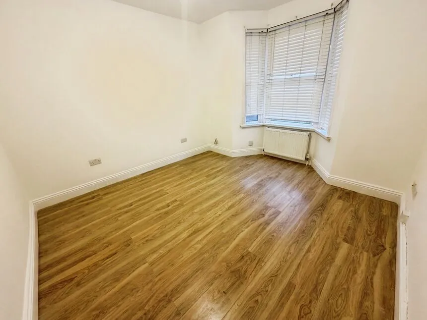 Wellington Road, London, E7, photo 9