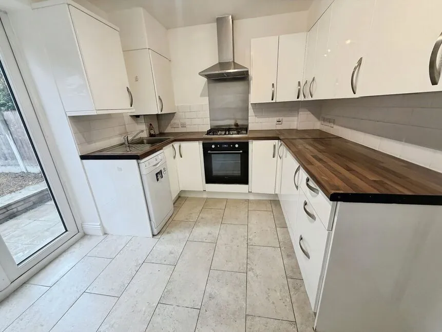 Wellington Road, London, E7, photo 2