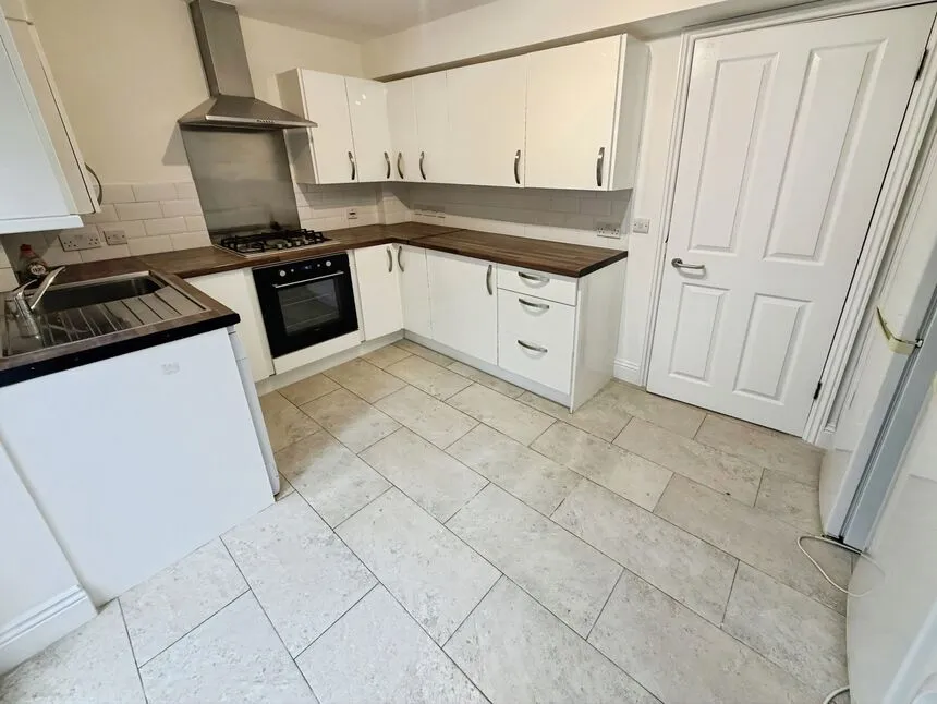 Wellington Road, London, E7, photo 12