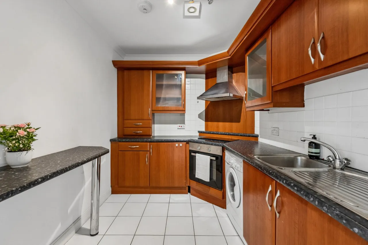Garrioch Quadrant, North Kelvinside, G20, photo 5