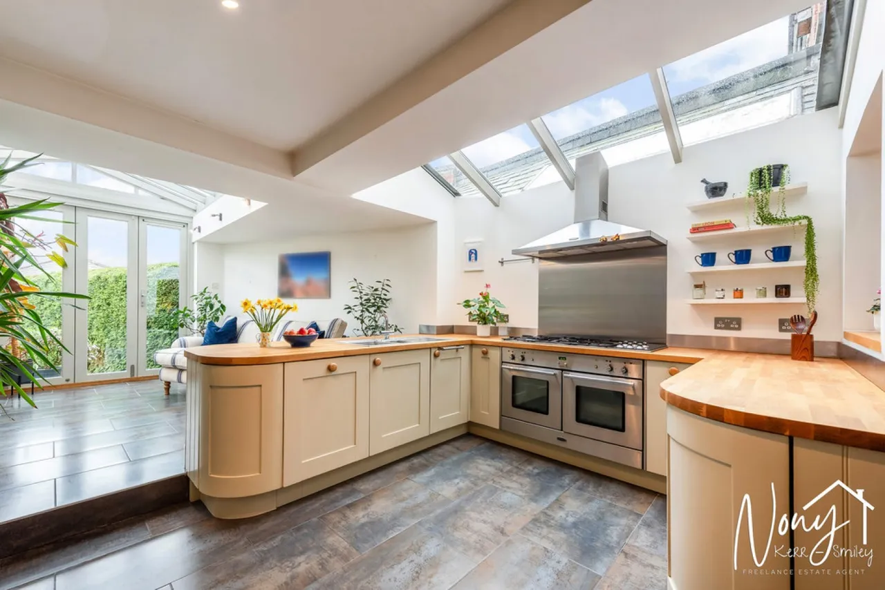 Alresford Road, Winchester, photo 2