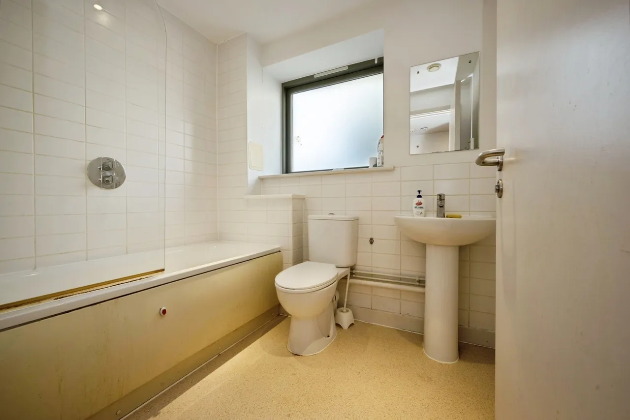 Castle Lane, Bedford, MK40, photo 6