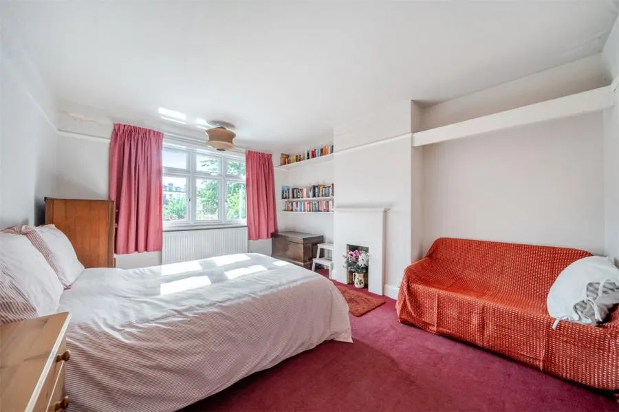 Balmore Drive, Caversham, RG4, photo 13
