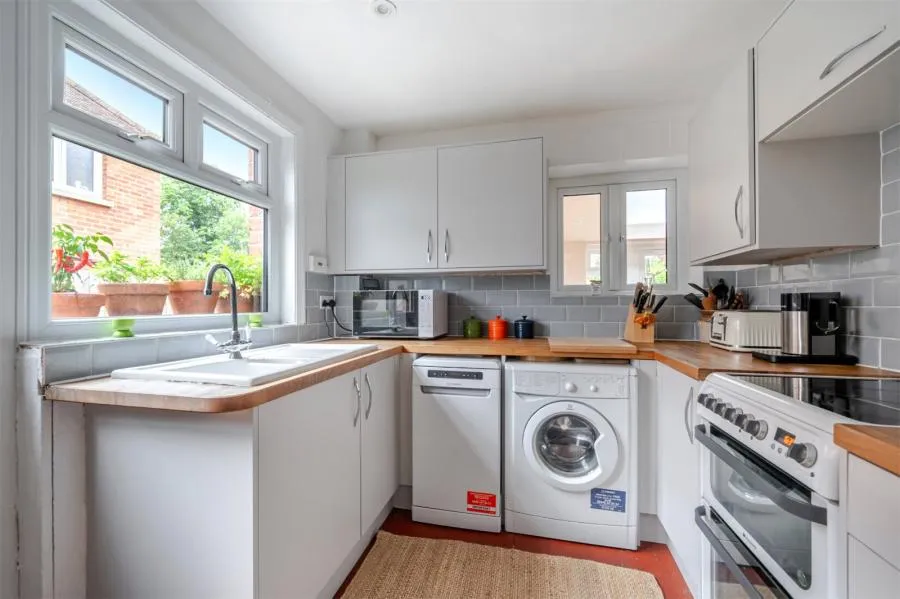 Balmore Drive, Caversham, RG4, photo 5