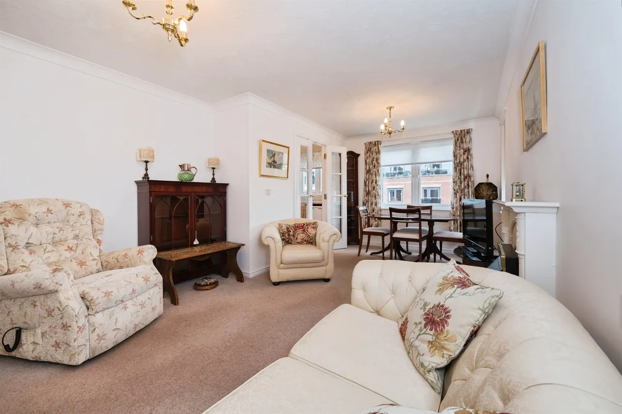 Archers Road, Eastleigh, photo 6