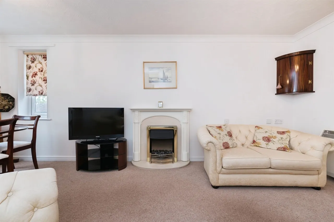 Archers Road, Eastleigh, photo 7