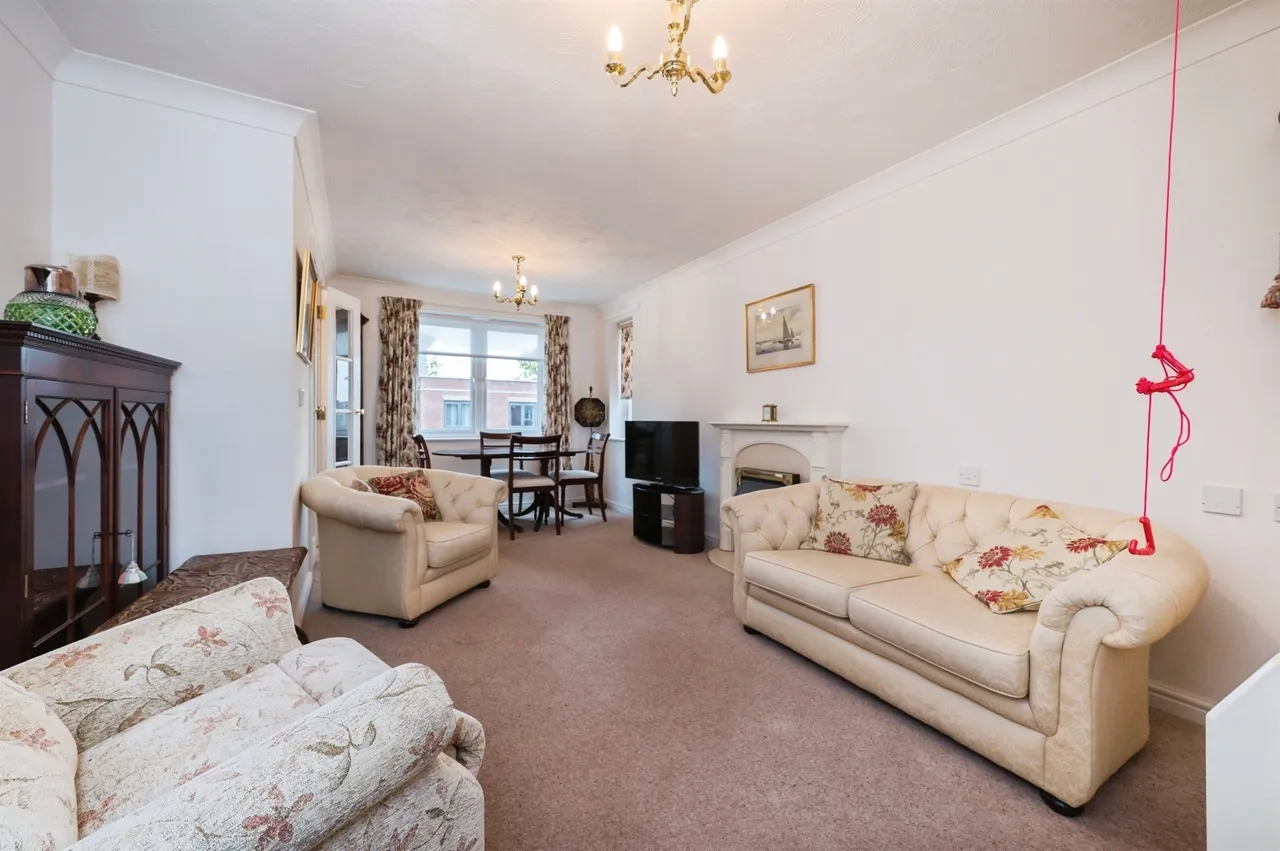 Archers Road, Eastleigh, photo 8