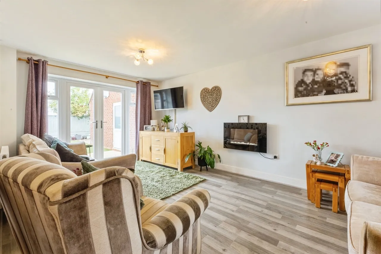 Pagnell Close, Wootton, NN4, photo 6