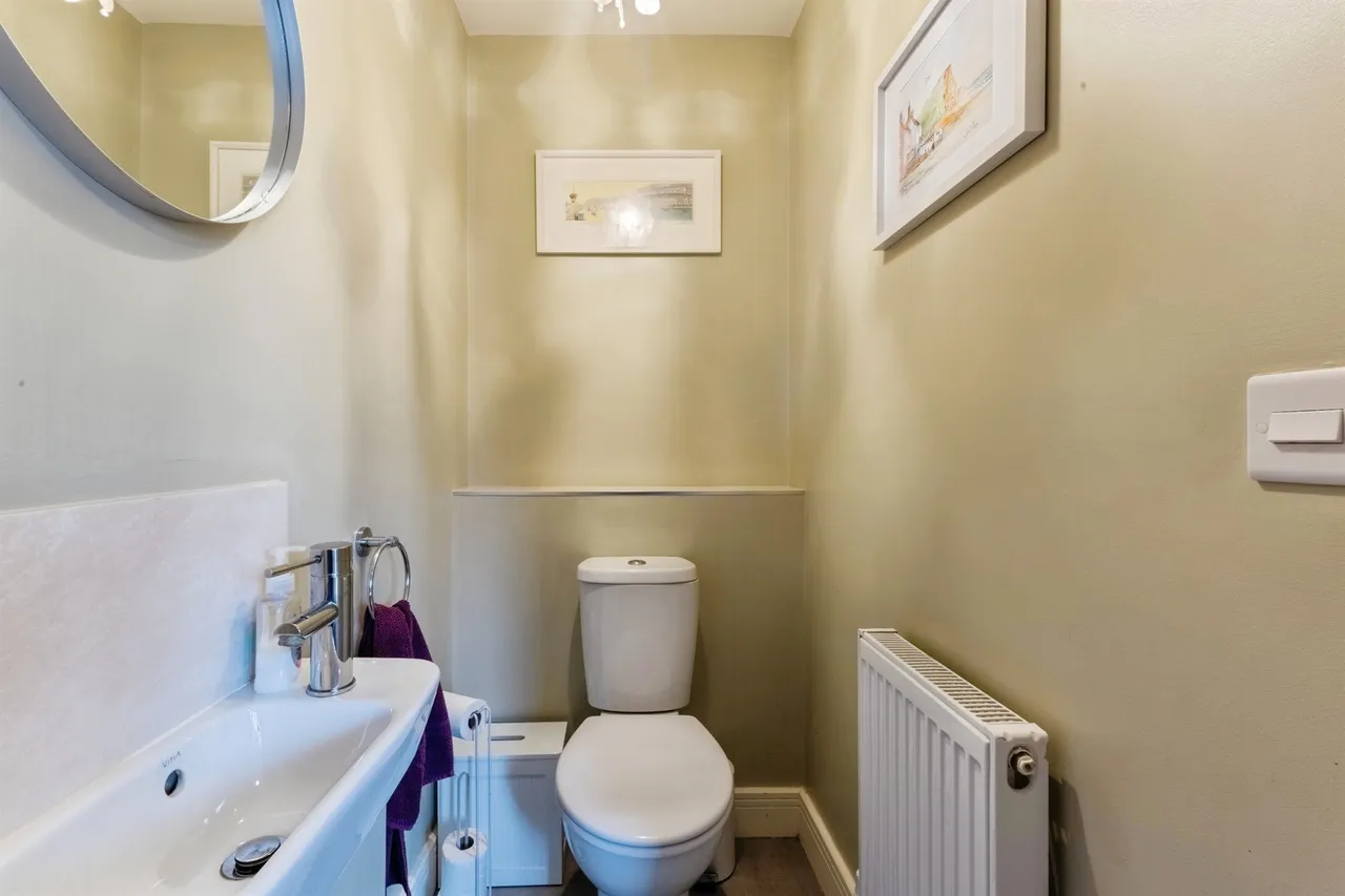 Pagnell Close, Wootton, NN4, photo 11