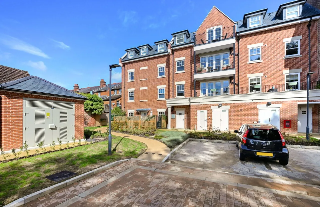 Lyndhurst, SO43, photo 15