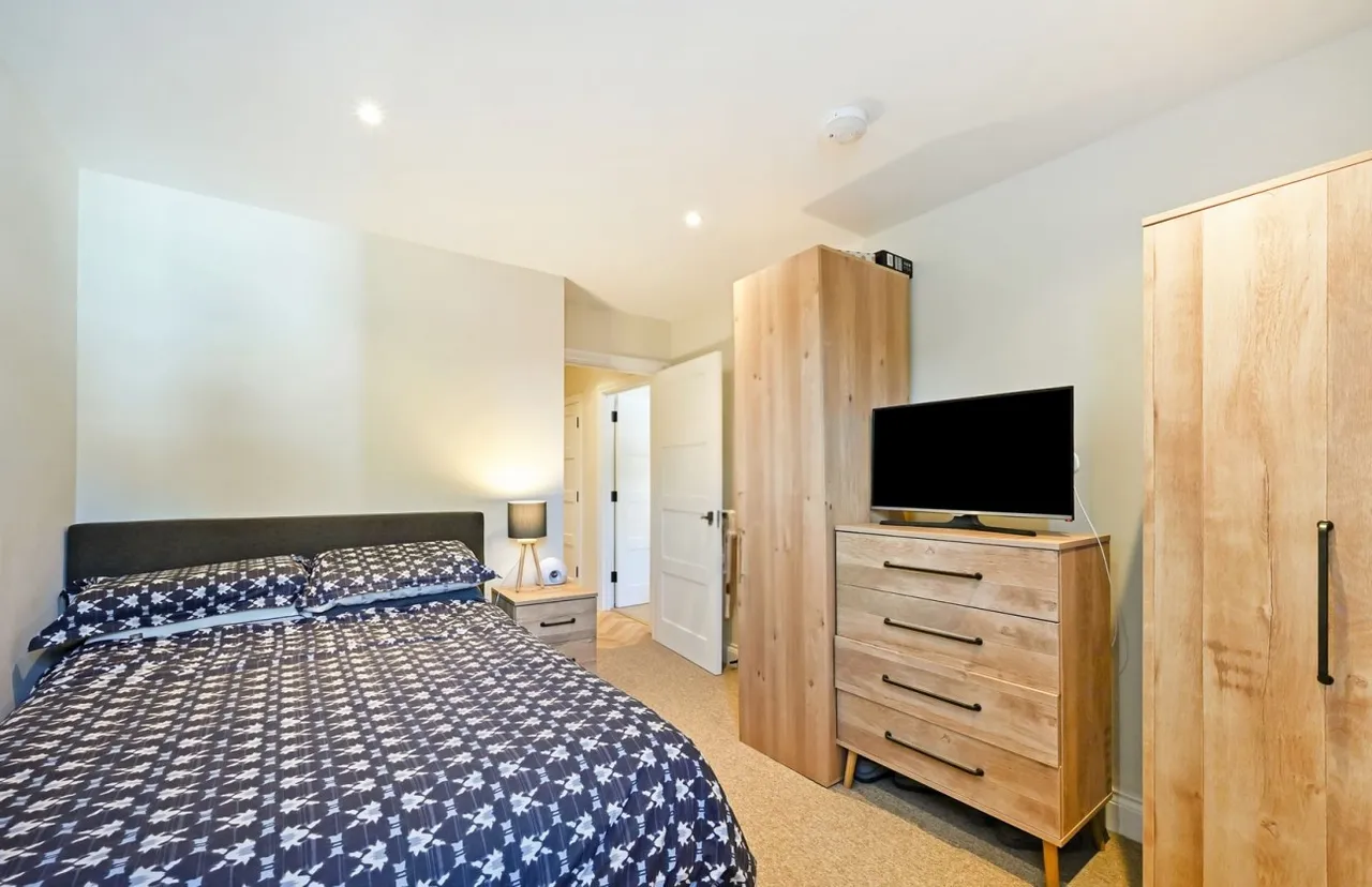 Lyndhurst, SO43, photo 12