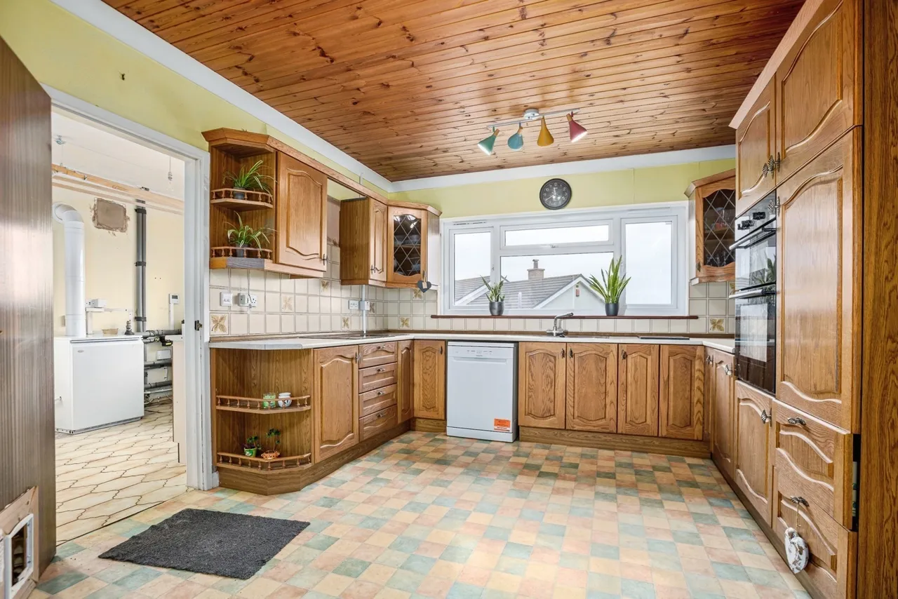 Verwig Road, Cardigan, SA43, photo 9