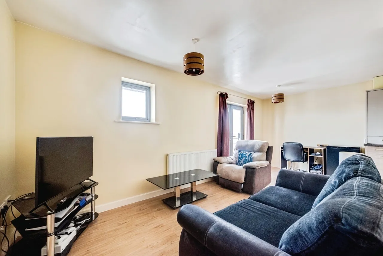 Seacole Crescent, Swindon, SN1, photo 4