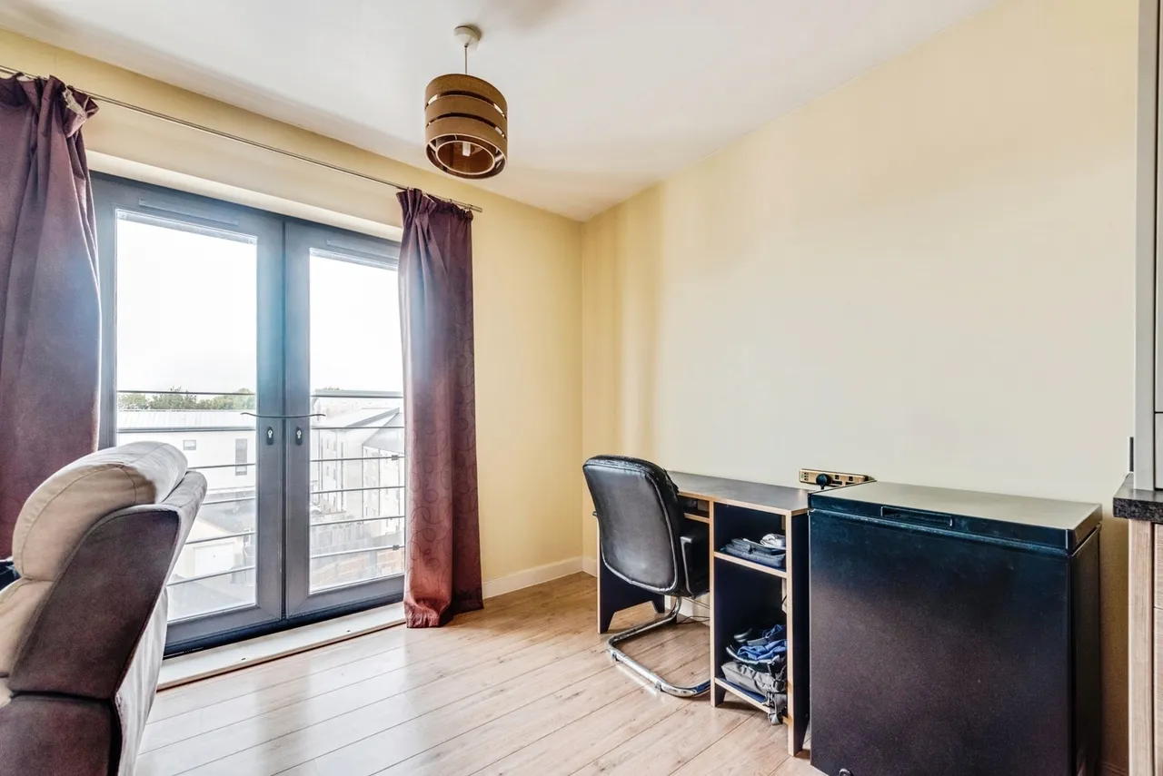 Seacole Crescent, Swindon, SN1, photo 5