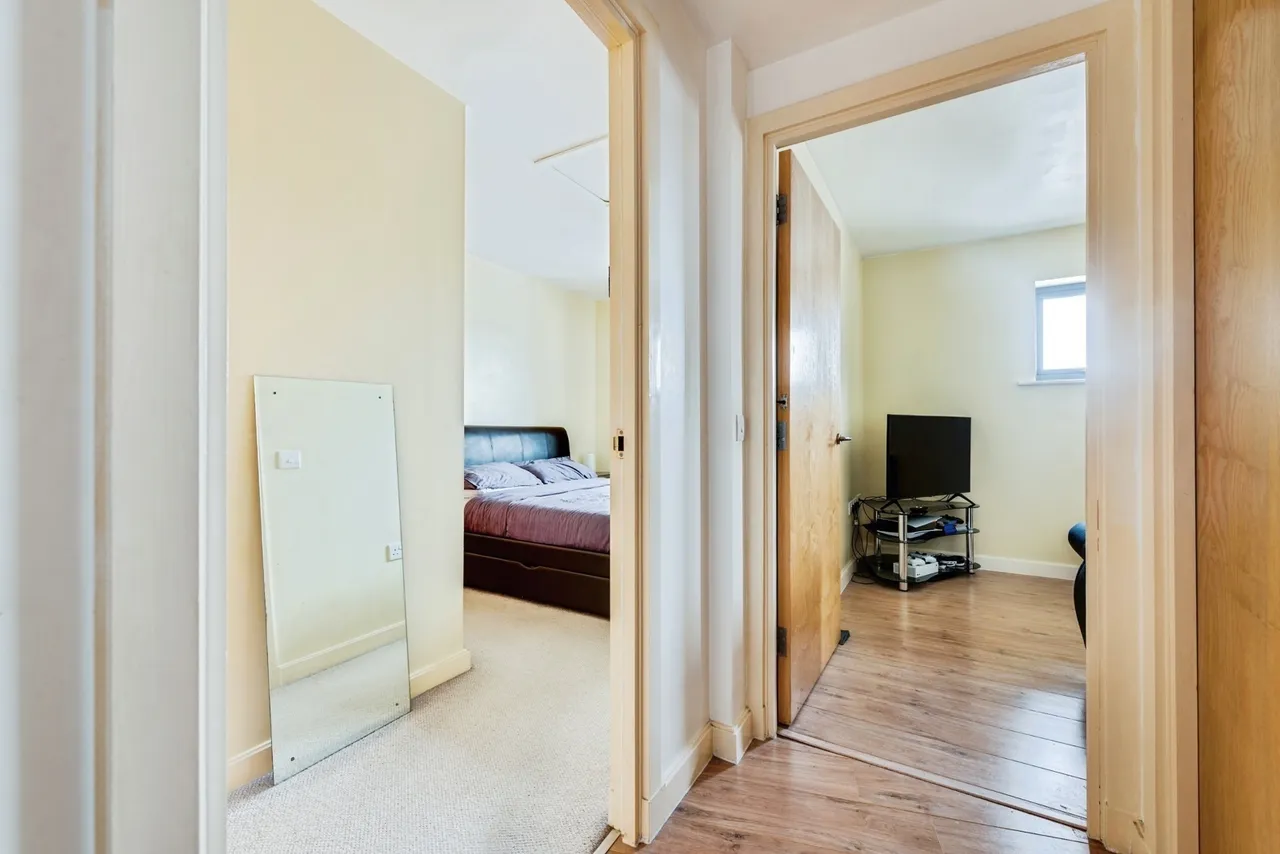 Seacole Crescent, Swindon, SN1, photo 10