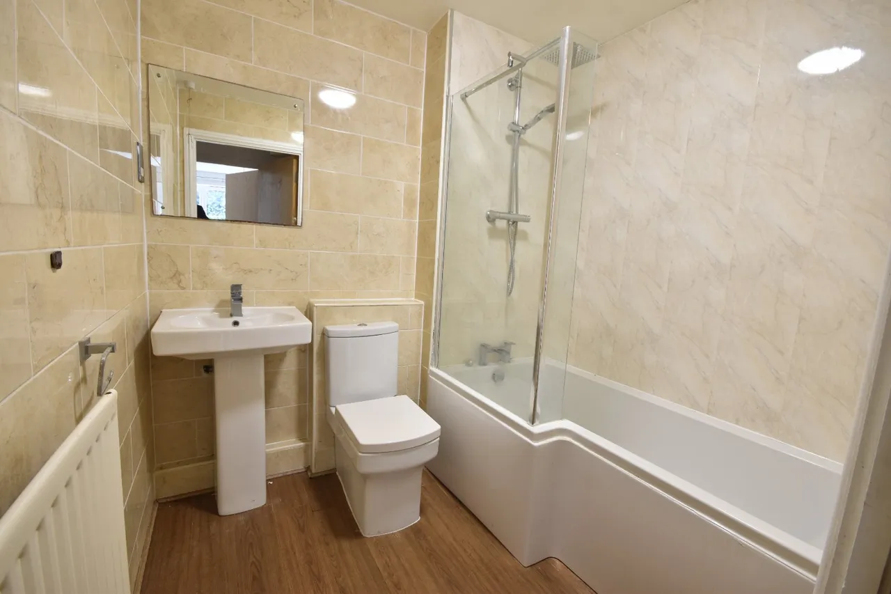 Earlswood, Redhill, RH1, photo 6