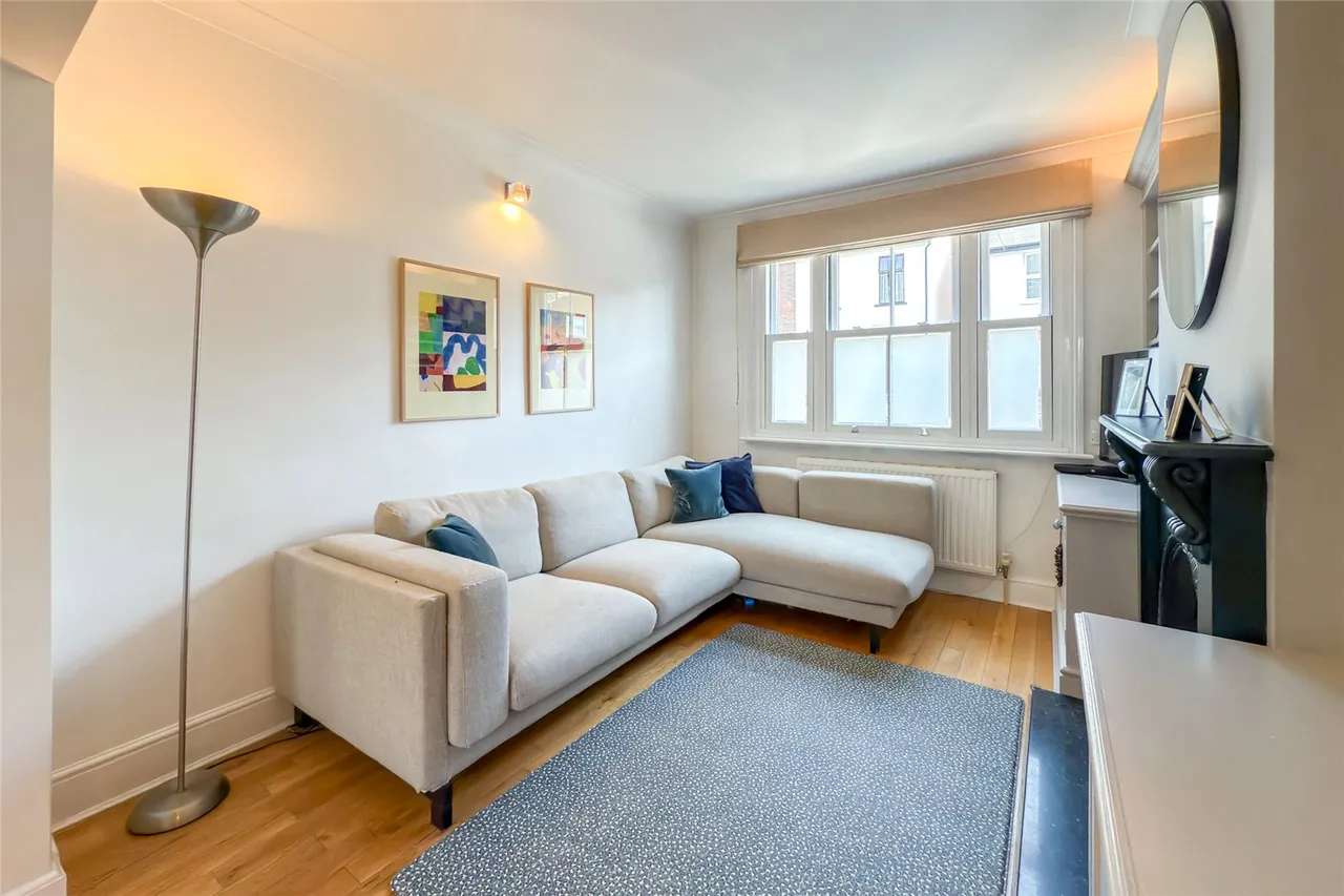Ladysmith Road, St. Albans, Hertfordshire, AL3 5PZ, photo 4