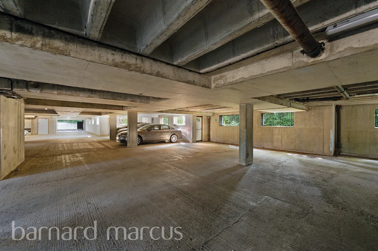 Lamberts Road, Surbiton, photo 8