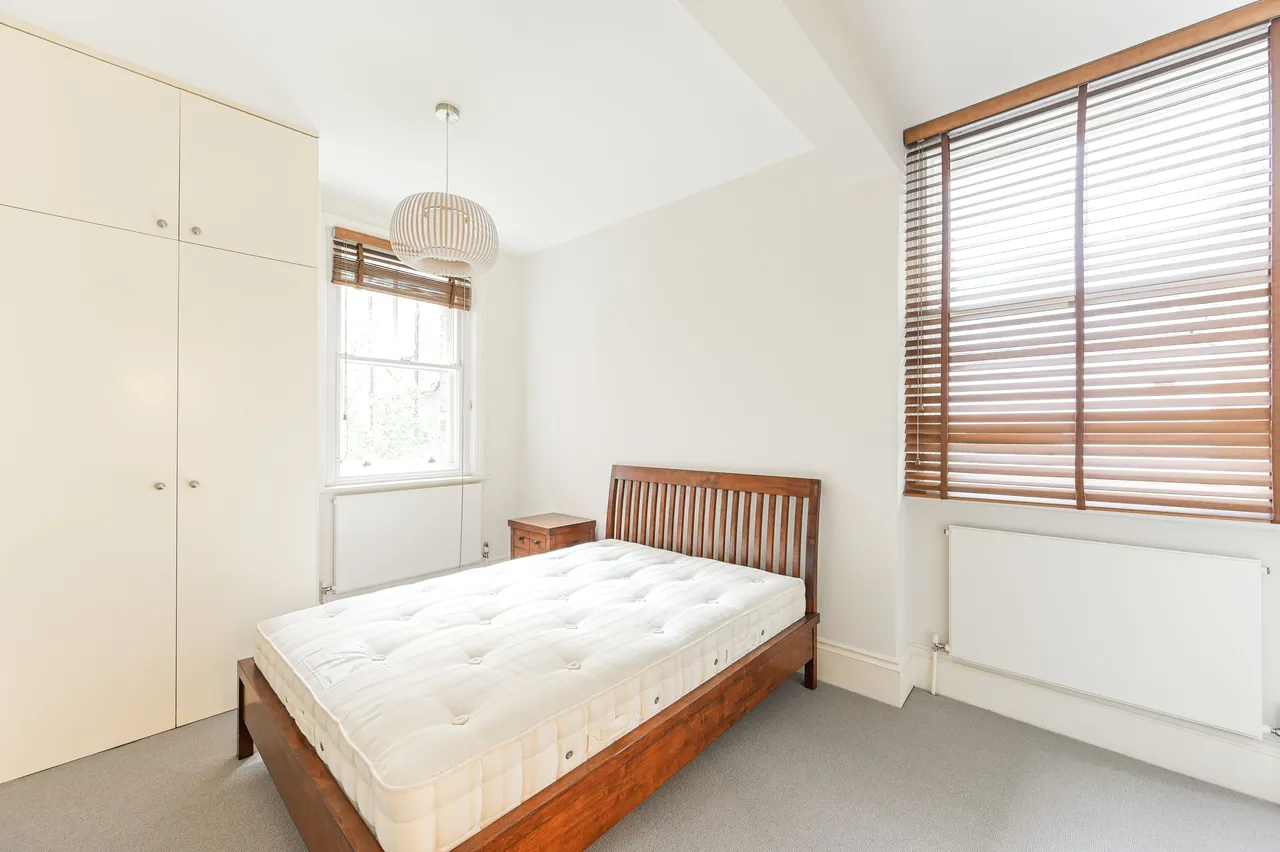 Flat 4, Cadogan Court Gardens, 1 D'Oyley Street, London, photo 3