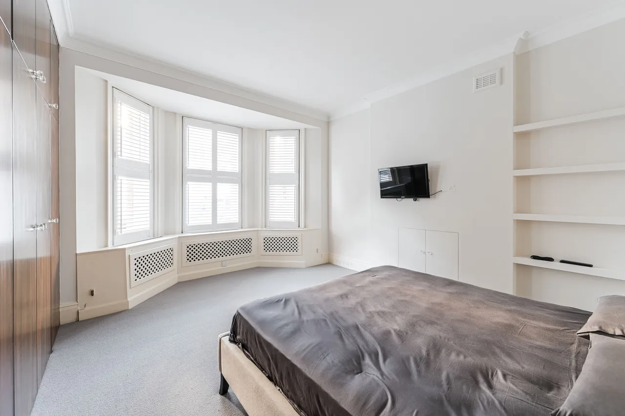 Flat 4, Cadogan Court Gardens, 1 D'Oyley Street, London, photo 9