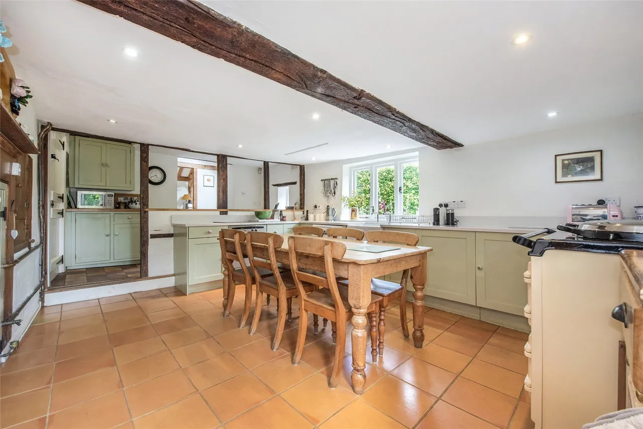 Cobbersfield, East Marden, PO18, photo 5