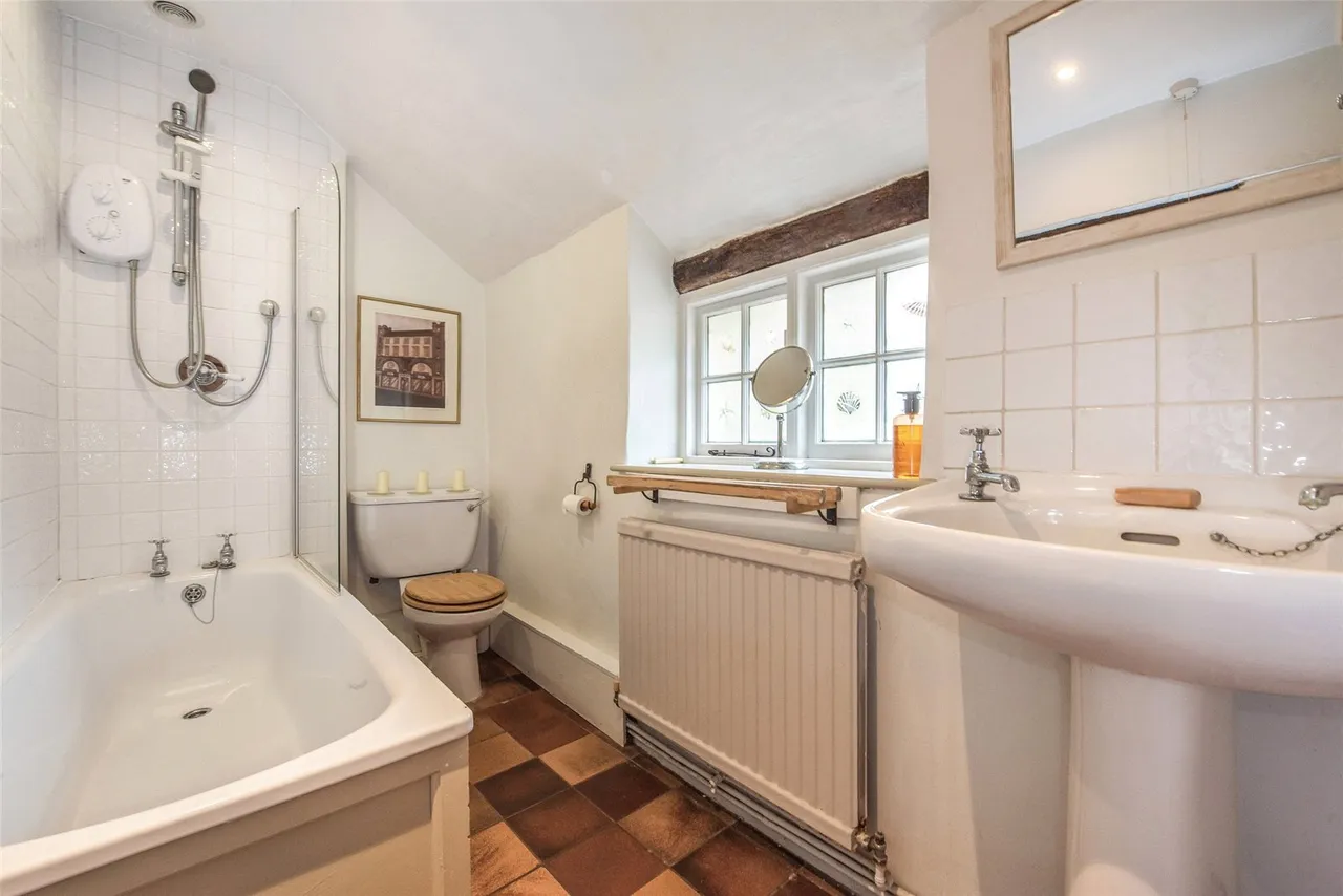 Cobbersfield, East Marden, PO18, photo 9