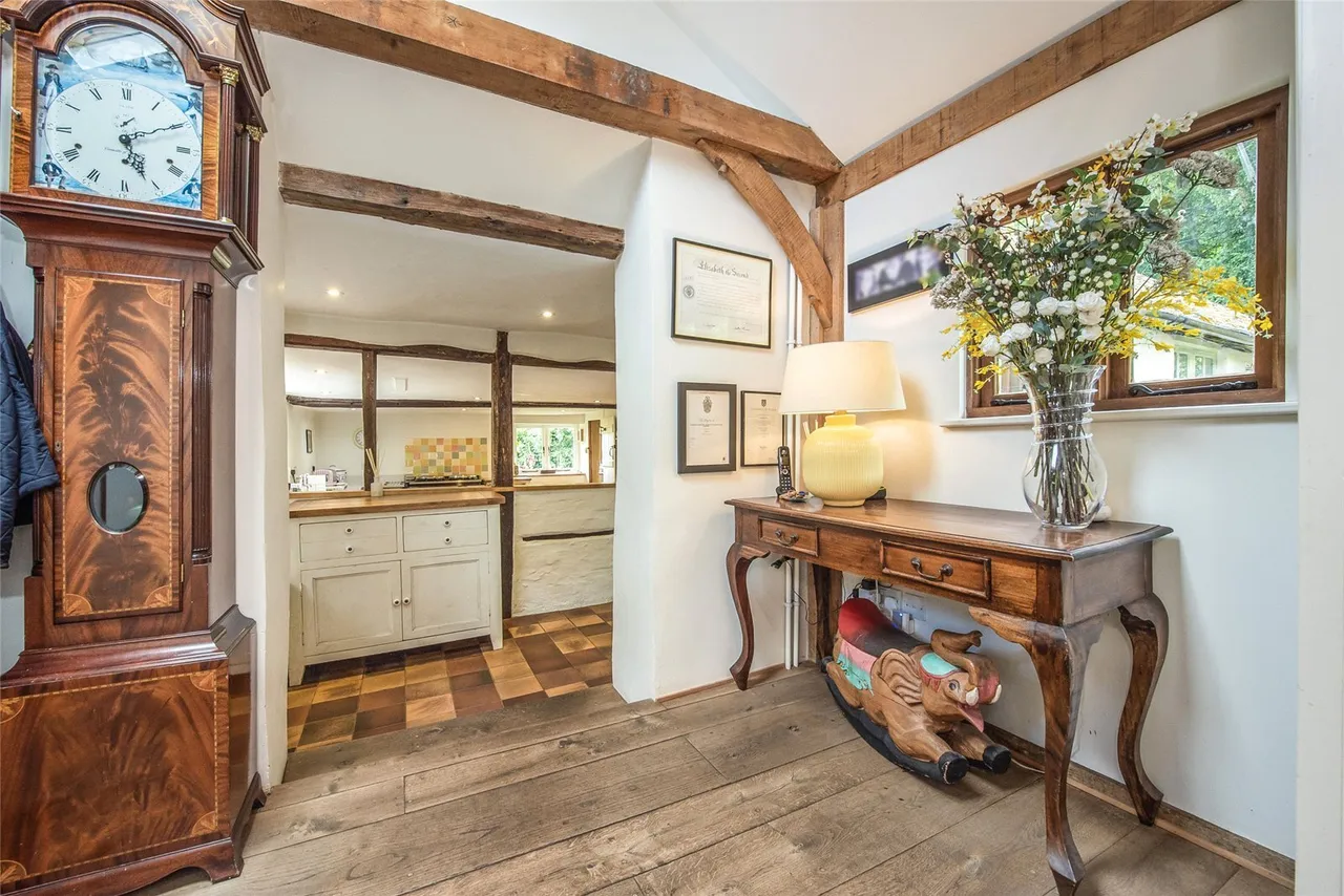 Cobbersfield, East Marden, PO18, photo 10