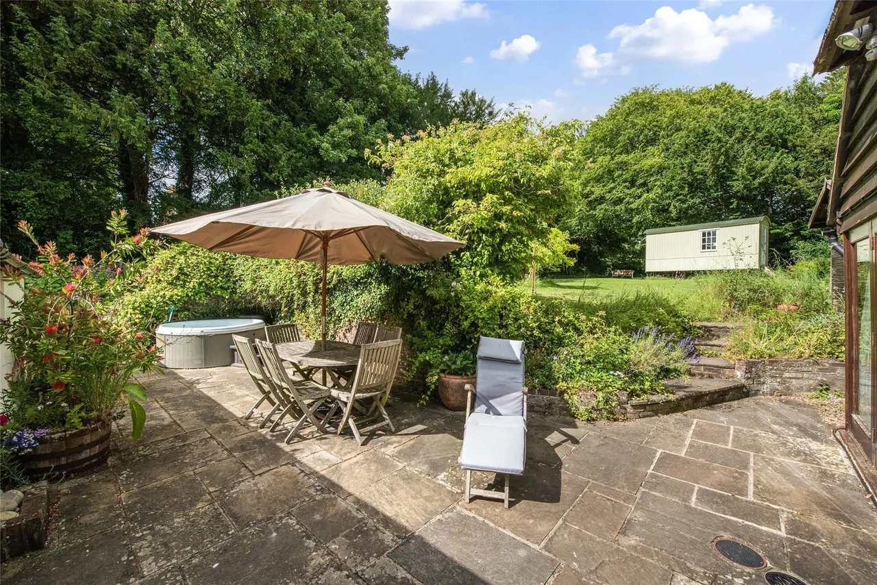 Cobbersfield, East Marden, PO18, photo 14