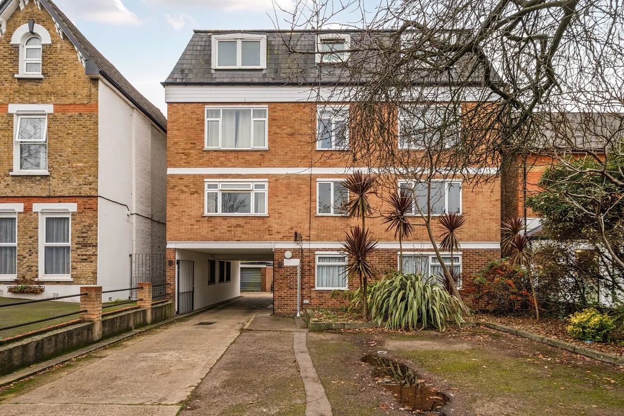2 bed flat for sale — Burnt Ash Hill, Lee, London, SE12